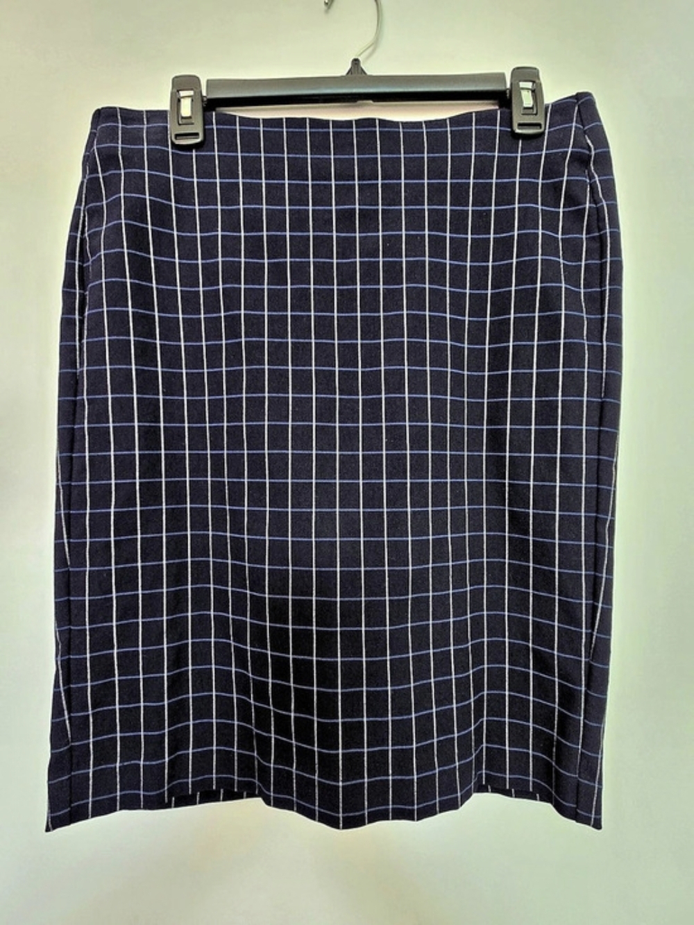 ELLE Plaid Pencil Skirt in Blue & Black Size Medium
